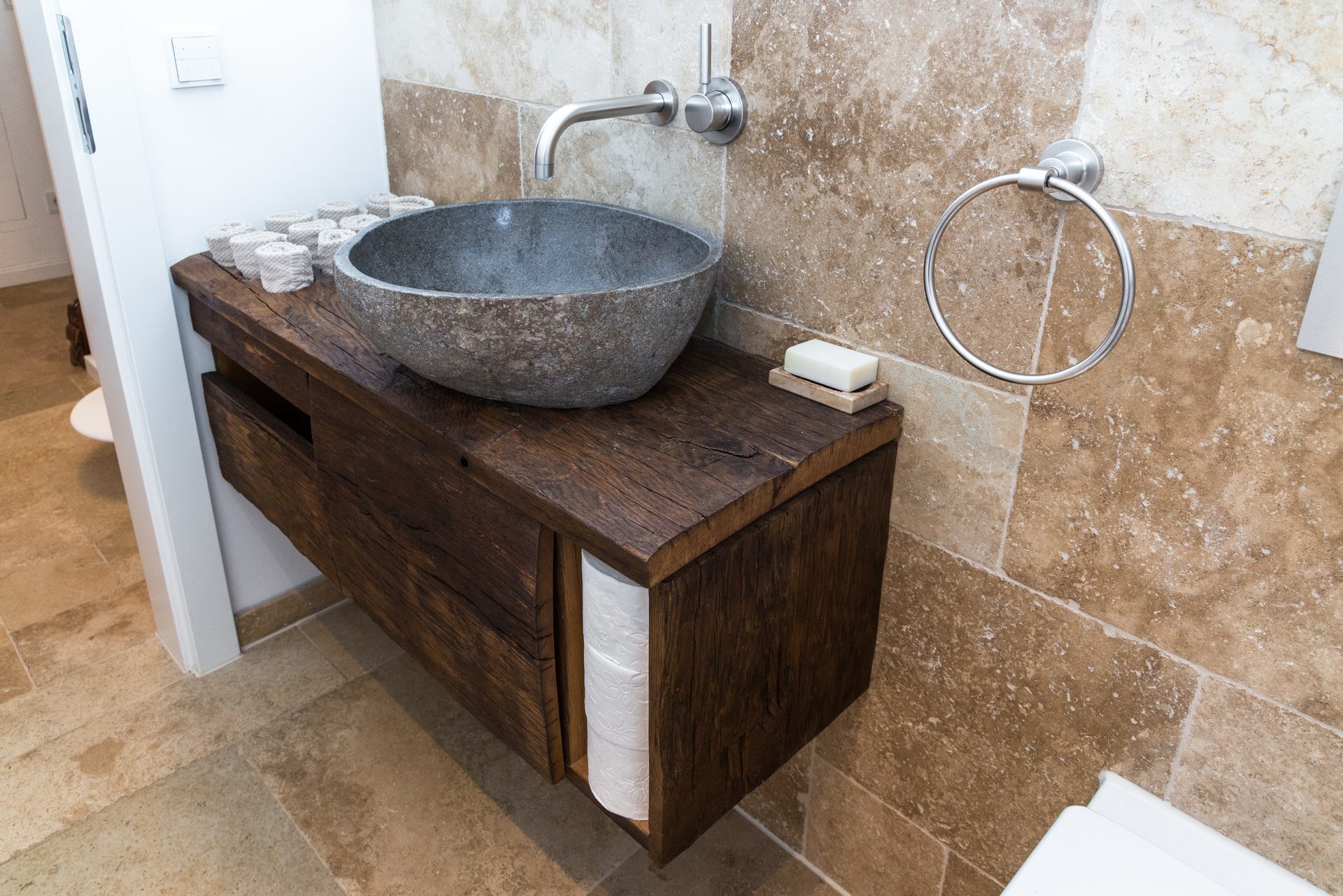 Individuelle Badmöbel aus Massivholz — Schreinerei Dinkelscherben